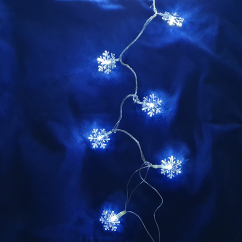 Interiérová vianočná reťaz s vločkami 100LED 12m modrá